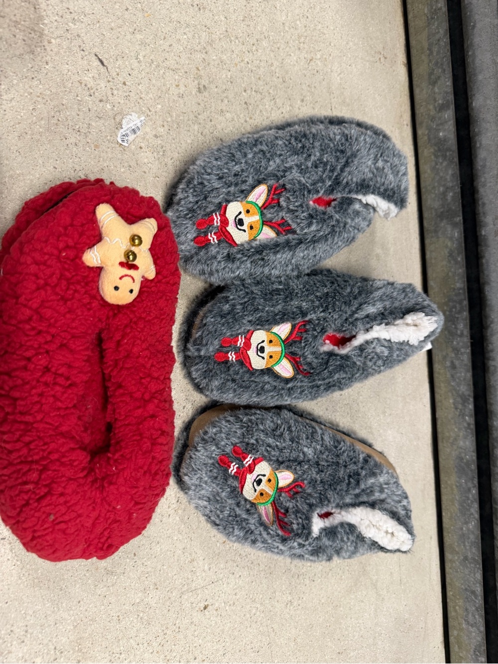 Holiday corgi gingerbread slippers one size fits all 4 pairs new